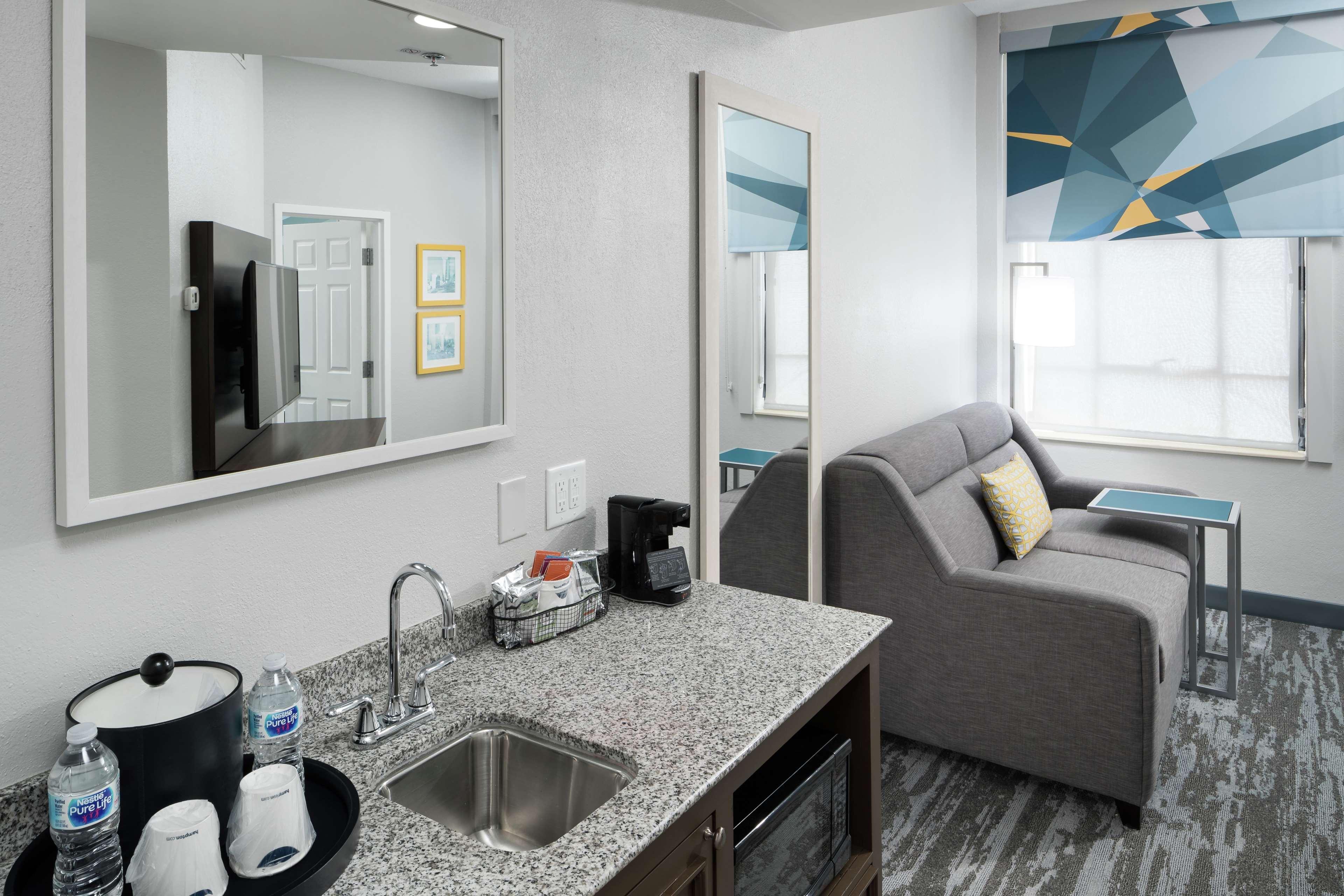 Hampton Inn & Suites Atlanta-Downtown Екстер'єр фото