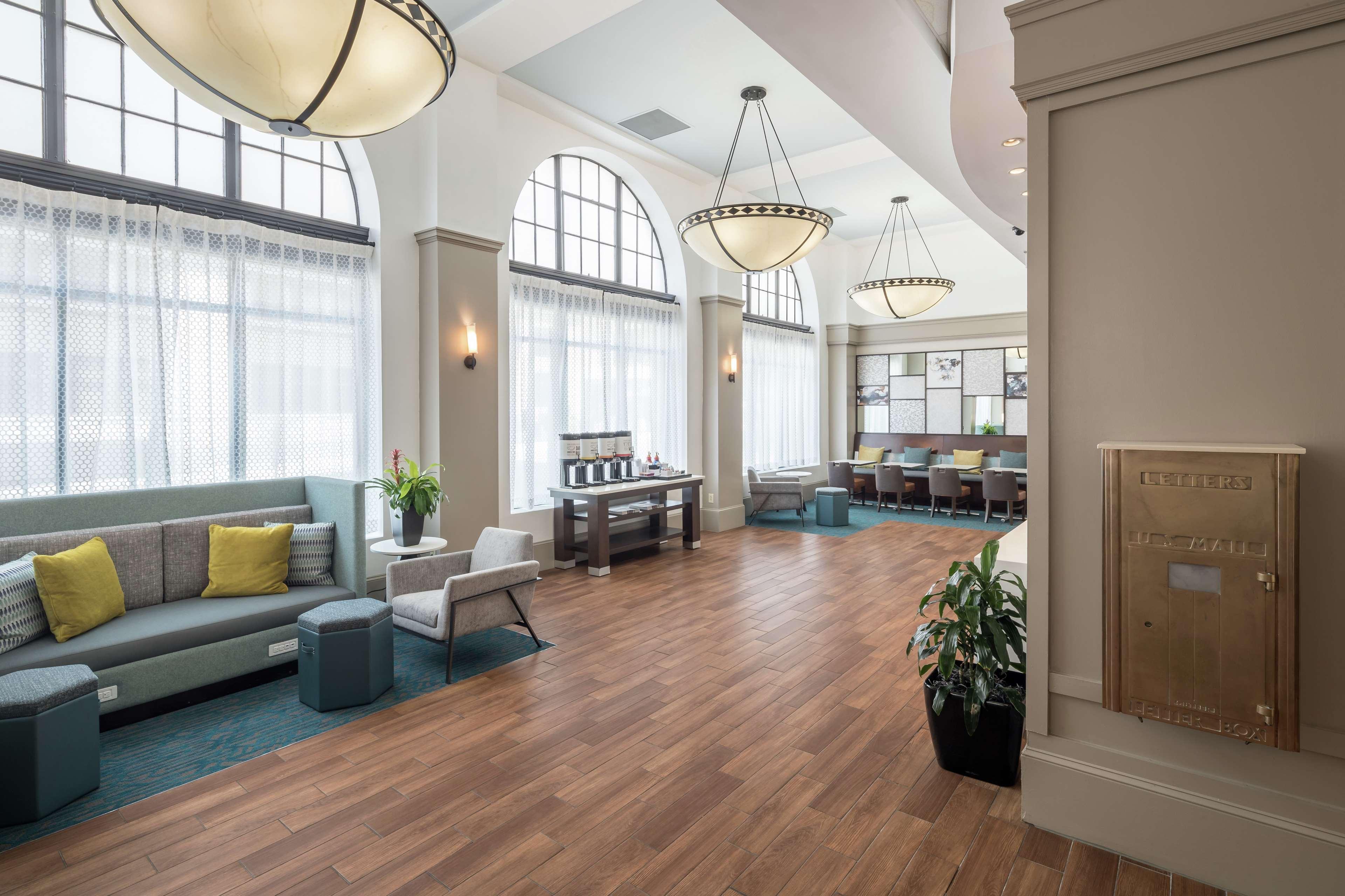 Hampton Inn & Suites Atlanta-Downtown Екстер'єр фото