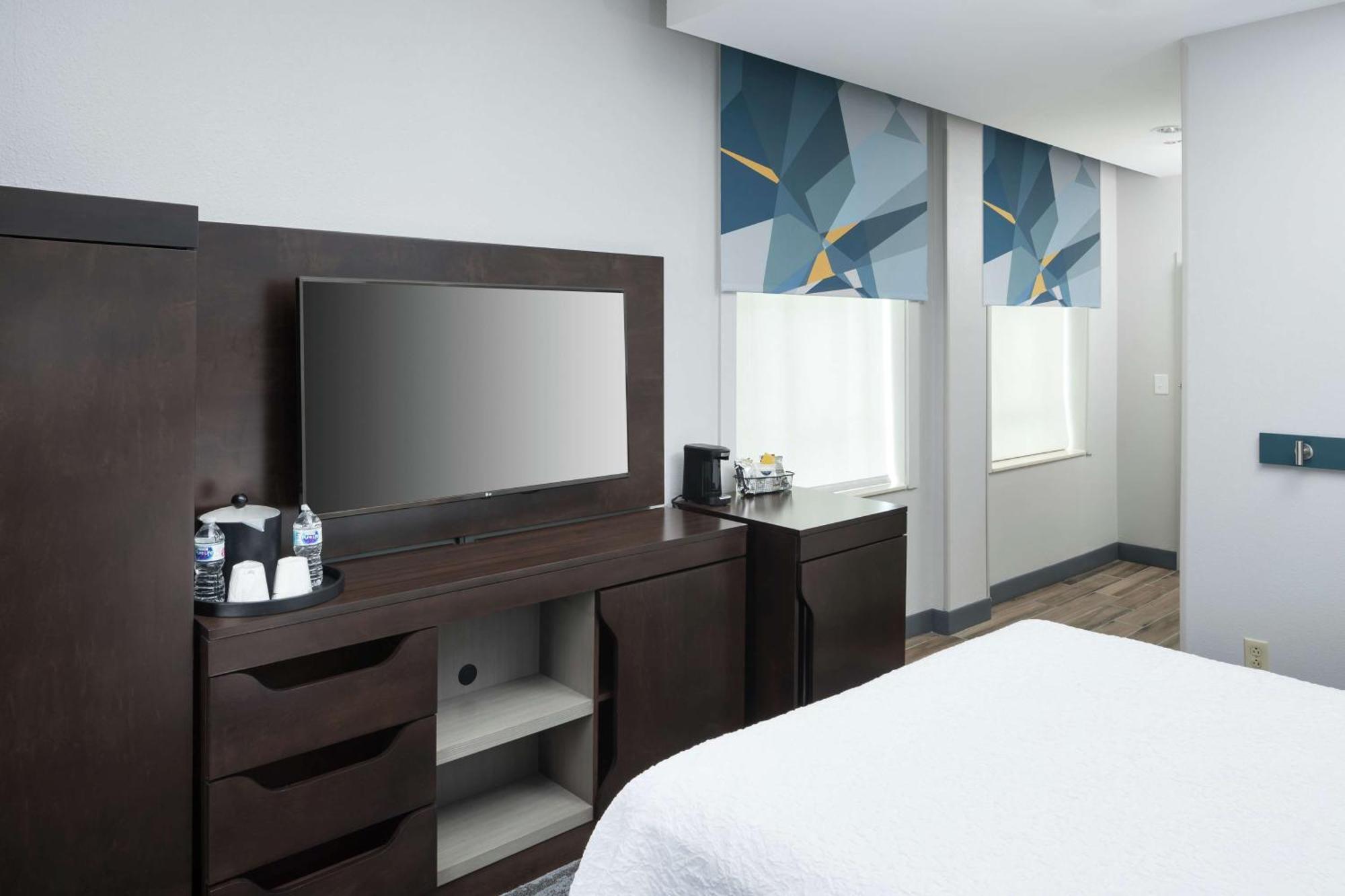 Hampton Inn & Suites Atlanta-Downtown Екстер'єр фото
